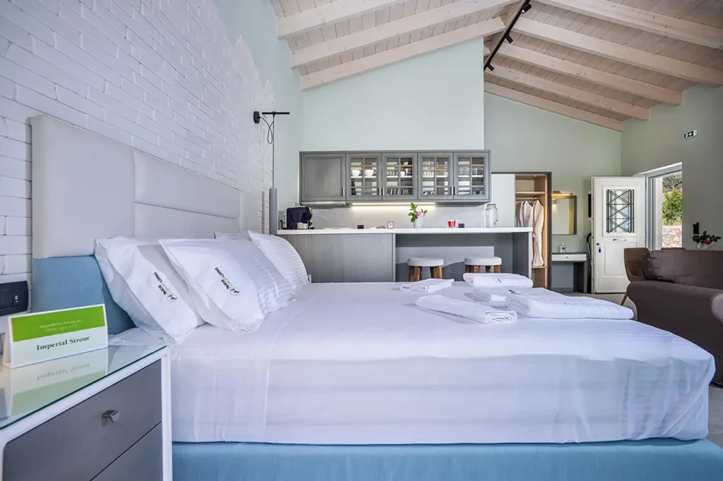 Imperial Strom Στρατηγικός Συνεργάτης “Paxos Luxury Living”