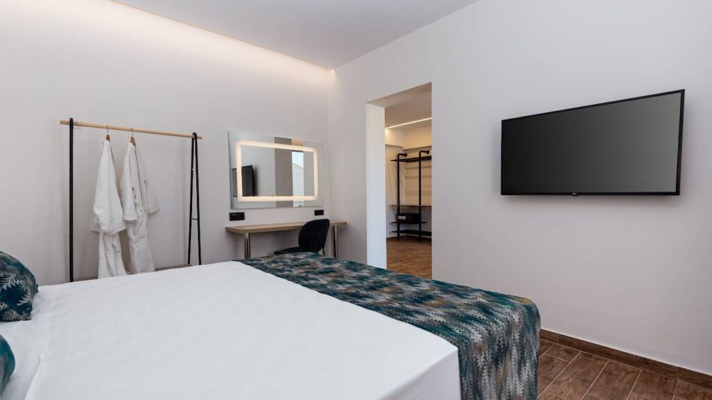 Imperial Strom Στρατηγικός Συνεργάτης “Sirocco Hotel”