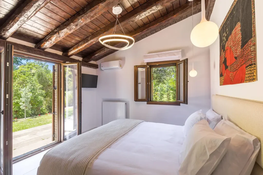 Στρατηγικός συνεργάτης “Villa Ionica”